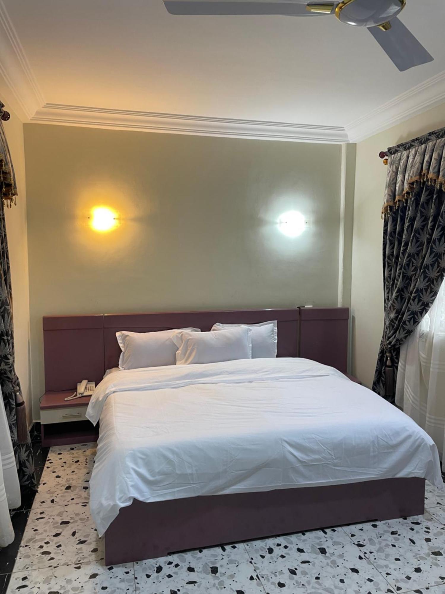 George Vee Hotel Ltd Kumasi Kültér fotó